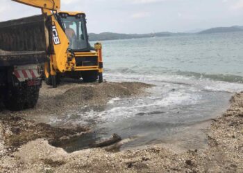 Πολλά προβλήματα σε Βόνιτσα και Πάλαιρο από το μπουρίνι/ξεκίνησαν εργασίες αποκατάστασης