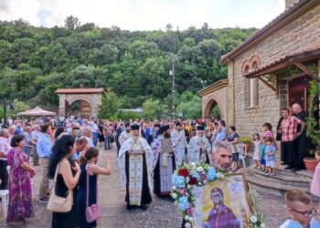 Πανηγυρίζει η Ιερά Μονή Παναγίας Λυκουρίσσης στη Σκουτερά