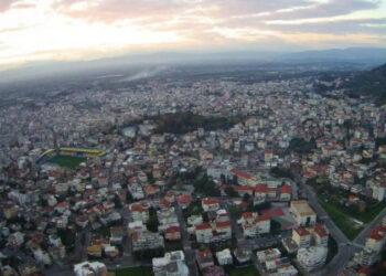 Χαίρε Δήμαρχε!!! Οι  ψηφοφόροι (ταλαιπωρημένοι και μη), σε επαινούν! Επιτέλους γεμίζουμε «ομορφιά»!