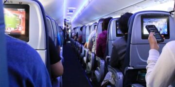 Όσο πετάξαμε, πετάξαμε; Σκέψεις για την εφαρμογή «κόφτη» στα αεροπορικά ταξίδια