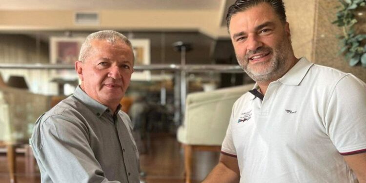 Υποψήφιος ο Χρήστος Κωστακόπουλος με Σπύρο Σκιαδαρέση