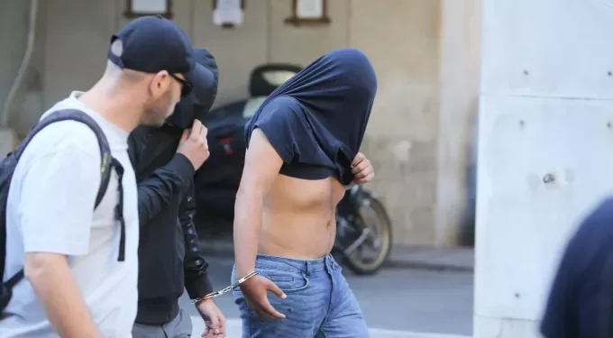 Ξεκινούν οι απολογίες των πρώτων κατηγορουμένων για τα αιματηρά επεισόδια στην Νέα Φιλαδέλφεια