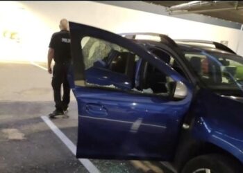 Μεσολόγγι : Συγκλονίζουν οι αστυνομικοί που έσωσαν το παιδί από το αυτοκίνητο