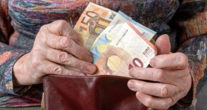 ΕΦΚΑ: Κλείδωσε το όριο των οφειλών για την έκδοση των συντάξεων