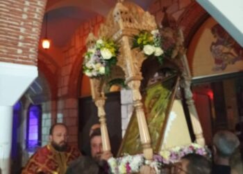Αγρυπνία και Λιτάνευση Ιερας Εικόνας Παναγίας Προυσιωτισσας στην Παραβολα