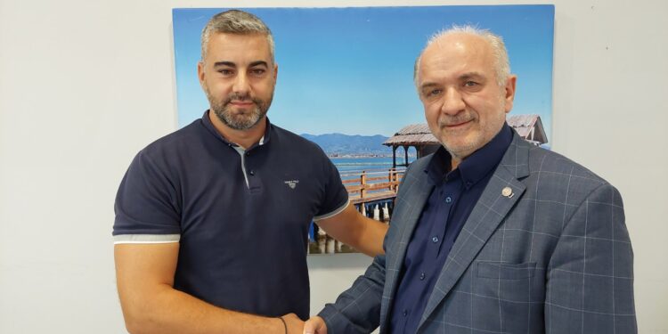 Ο πολύπειρος προπονητής, Χρήστος Ζαπάντης συμπορεύεται με τον Κώστα Λύρο!