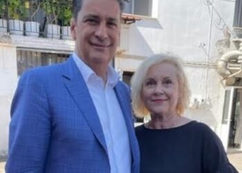 Υποψήφια  με τον Συνδυασμό «Αγρίνιο – Νέα αρχή – Τόπος να ζεις» η Μαίρη Ζαπαντιώτη