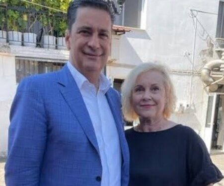 Υποψήφια  με τον Συνδυασμό «Αγρίνιο – Νέα αρχή – Τόπος να ζεις» η Μαίρη Ζαπαντιώτη