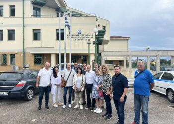 Ο Κώστας Πιστιόλας με υποψηφίους του στο Αστυνομικό Μέγαρο Αγρινίου