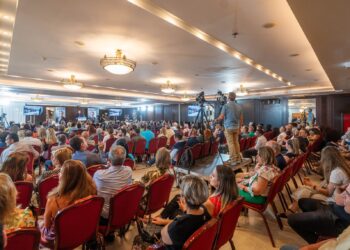 Πιστιόλας στους ετεροδημότες της Αθήνας: Όσο προσπαθούν να διχάσουν, τόσο ο λαός του Αγρινίου θα ζητά πιο δυνατά την αλλαγή