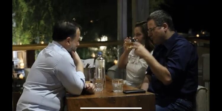 Λίνος Μπλέτσας:Τι λένε φίλοι και συνάδελφοί του για τον άνθρωπο-επαγγελματία & υποψήφιο!!