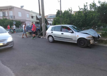 Βόνιτσα: Αγροτικό έπεσε σε ΙΧ όπου επέβαιναν ποδοσφαιριστές των Παλιάμπελων