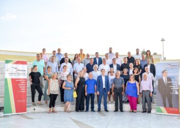 Συνάντηση Κώστα Καρπέτα με τους υποψηφίους της Αχαΐας