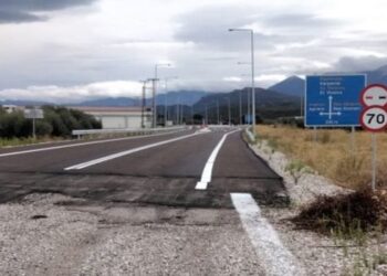 Τα αιώνια κορόιδα (ψηφοφόροι)….σας χαιρετούν!!!