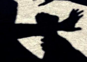 Ενδοοικογενειακή βία στο Βόλο: Χτύπησε τον πεθερό του όταν εκείνος προσπάθησε να υπερασπιστεί την εγγονή του