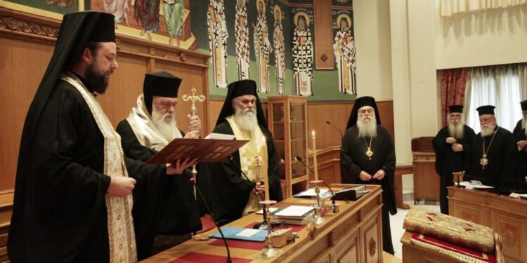 Νέες ταυτότητες: Σε αναμονή της απόφασης της Ιεράς Συνόδου – Ηχηρή παρέμβαση από τον Μητροπολίτη Δωδώνης