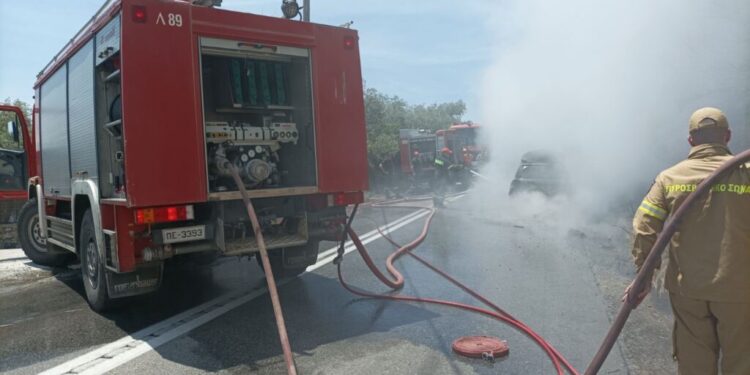 Πήρε φωτιά όχημα στο Χαλκιόπουλο Αιτωλ/νίας
