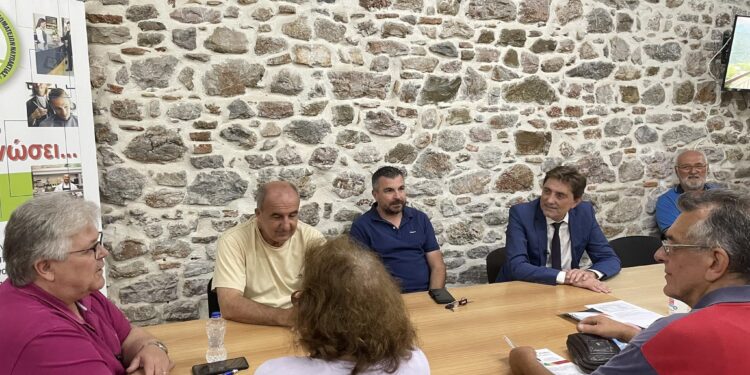 Ο υποψήφιος περιφερειάρχης Δυτικής Ελλάδας Κώστας Καρπέτας στην Ομοσπονδία Ναυπακτίας