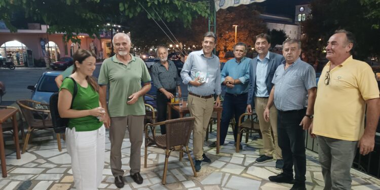 Μπαράζ επαφών Καρπέτα στην Αιτωλοακαρνανία