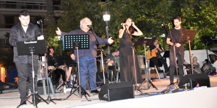 Θαυμάσια συναυλία για τον Αγρινιώτη στιχουργό Πυθαγόρα Παπασταματίου από τον Χρήστο Παντούλα και τους συνεργάτες του