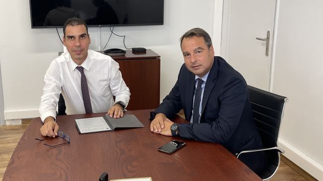 Συνάντηση Θανάση Παπαθανάση με τον Υφυπουργό Υγείας Μάριο Θεμιστοκλέους