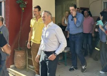 Σε Πυροσβεστική και Γηροκομείο Αγρινίου ο Κώστας Πιστιόλας