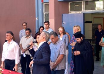 Σε σχολεία του Αγρινίου ο Κώστας Πιστιόλας για τον αγιασμό και την έναρξη της σχολικής χρονιάς