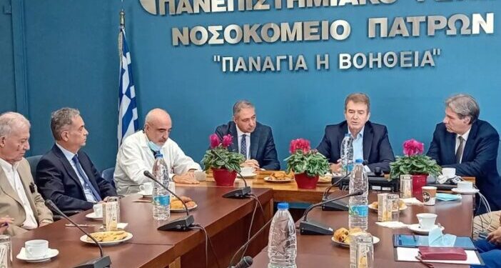 Πάτρα: Επίσκεψη Χρυσοχοΐδη στα νοσοκομεία – Τι ανακοίνωσε