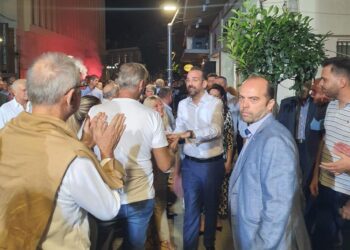 Πλήθος κόσμου στην ομιλία του Ν.Φαρμάκη στο Αγρίνιο (φωτο-βίντεο)