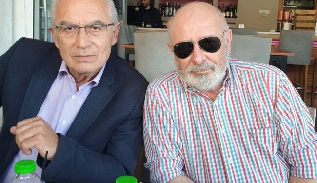 Συντετριμμένος ο Σάκης Τορουνίδης από το θάνατο του  Άγγελου Χριστοδούλου