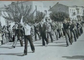 Σας θυμίζει κάποιον ο διμοιρίτης της φωτογραφίας;