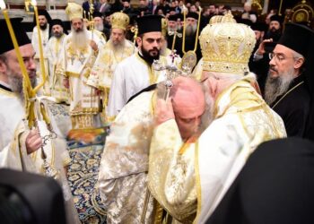 ΑΞΙΟΣ! Η Χειροτονία του νέου Επισκόπου Ταλαντίου Επιφανίου Καραγεώργου(ΦΩΤΟ)