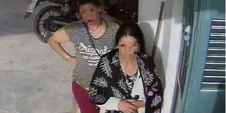 Aιτωλοακαρνανία: Τις κινήσεις δυο γυναικών Ρομά που μπούκαραν σε σπίτι κατέγραψε η κάμερα