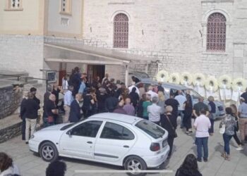 Αμφιλοχία: Πλήθος κόσμου στο “Τελευταίο Αντίο” για το δικηγόρο Άγγελο Χριστοδούλου