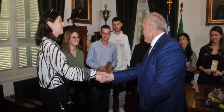 Δήμος Μεσολογγίου: Αύριο οι βραβεύσεις πρωτευσάντων απόφοιτων Λυκείων σχολικού έτους 2023