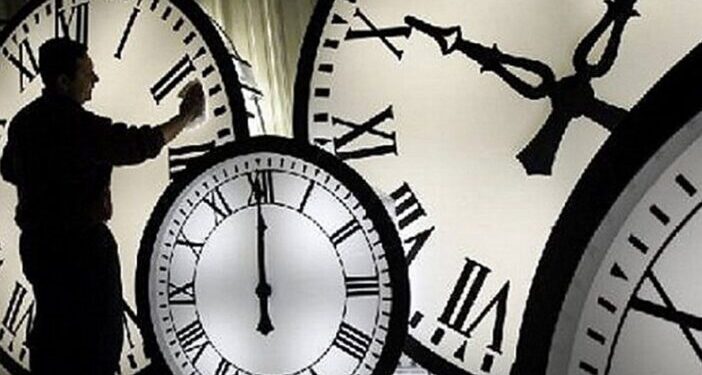 Την Κυριακή, 29 Οκτωβρίου, οι δείκτες των ρολογιών θα γυρίσουν μία ώρα πίσω