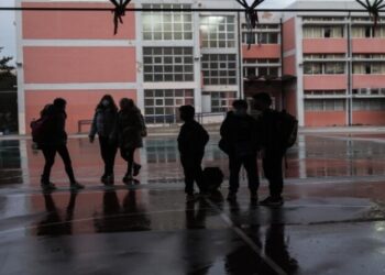 Προβληματίζουν τα φαινόμενα παραβατικότητας ανηλίκων: 1.353 συλλήψεις τον Σεπτέμβριο