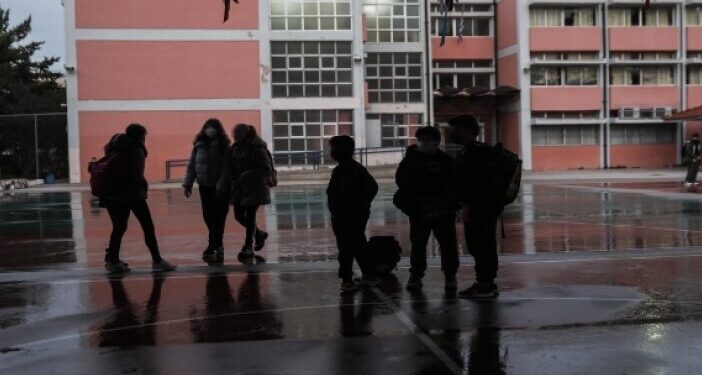 Προβληματίζουν τα φαινόμενα παραβατικότητας ανηλίκων: 1.353 συλλήψεις τον Σεπτέμβριο