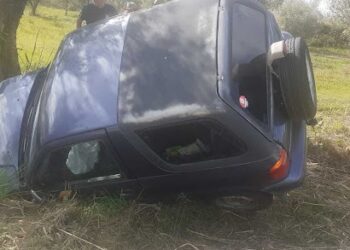 Eκτροπή οχήματος με τραυματισμό στη Μακρυνεία