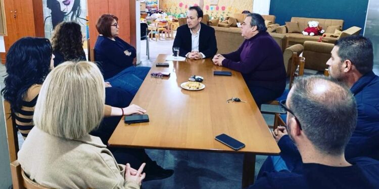 Επίσκεψη από τον Μίλτο Ζαμπάρα στον Ξενώνα Φιλοξενίας Γυναικών Αγρίνιου
