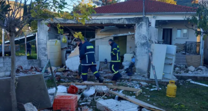 Διαρροή υγραερίου προκάλεσε έκρηξη σε σπίτι – Τραυματίστηκε σοβαρά ένας ηλικιωμένος