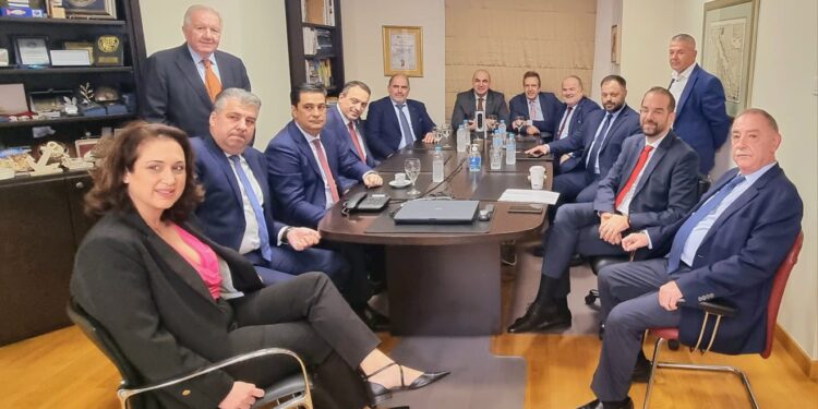 ΚΕΕΕ : Στο Αγρίνιο εκπρόσωποι των Επιμελητηρίων και πλήθος θεσμικών εκπροσώπων