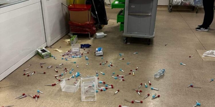 Γυαλιά καρφιά στα επείγοντα του Νοσοκομείου Αγρινίου