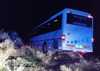 Αρκαδία: «Πίστεψα ότι ήρθε το τέλος της ζωής μου» – Συγκλονίζει η επιβάτιδα λεωφορείου που κρεμόταν σε γκρεμό