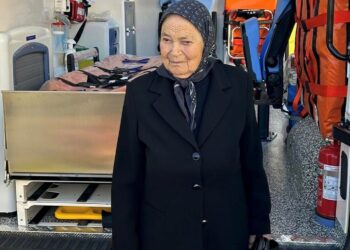 Γιαγιά δώρισε ασθενοφόρο στο ΕΚΑΒ Μεσολογγίου/Το αγόρασε με το υστέρημα της μετά από πολλές δεκαετίες εργασίας