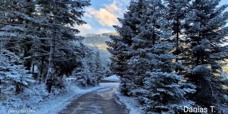 Χιόνια στα ορεινά της Αιτωλοακαρνανία έφερε η κακοκαιρία Bettina 