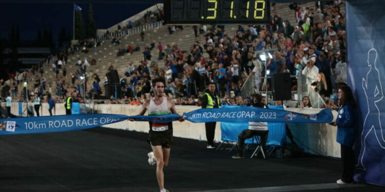 Νικητής ο Αγρινιώτης Νίκος Σταμούλης στα 10χλμ, στον 40ο Μαραθώνιο της Αθήνας-Συγχαρητήρια δημάρχου