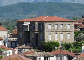 «Το επιβλητικό Παλαιό Δημαρχείο Οινιάδος στην Κατοχή Αιτωλοακαρνανίας»