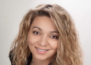 Συγκλονίζει το Αγρίνιο ο θάνατος της Τζίνας Κατεφίδη