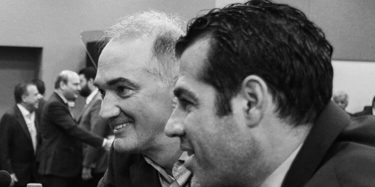 Αδιάφορος ο «εμφύλιος» για τον κόσμο!